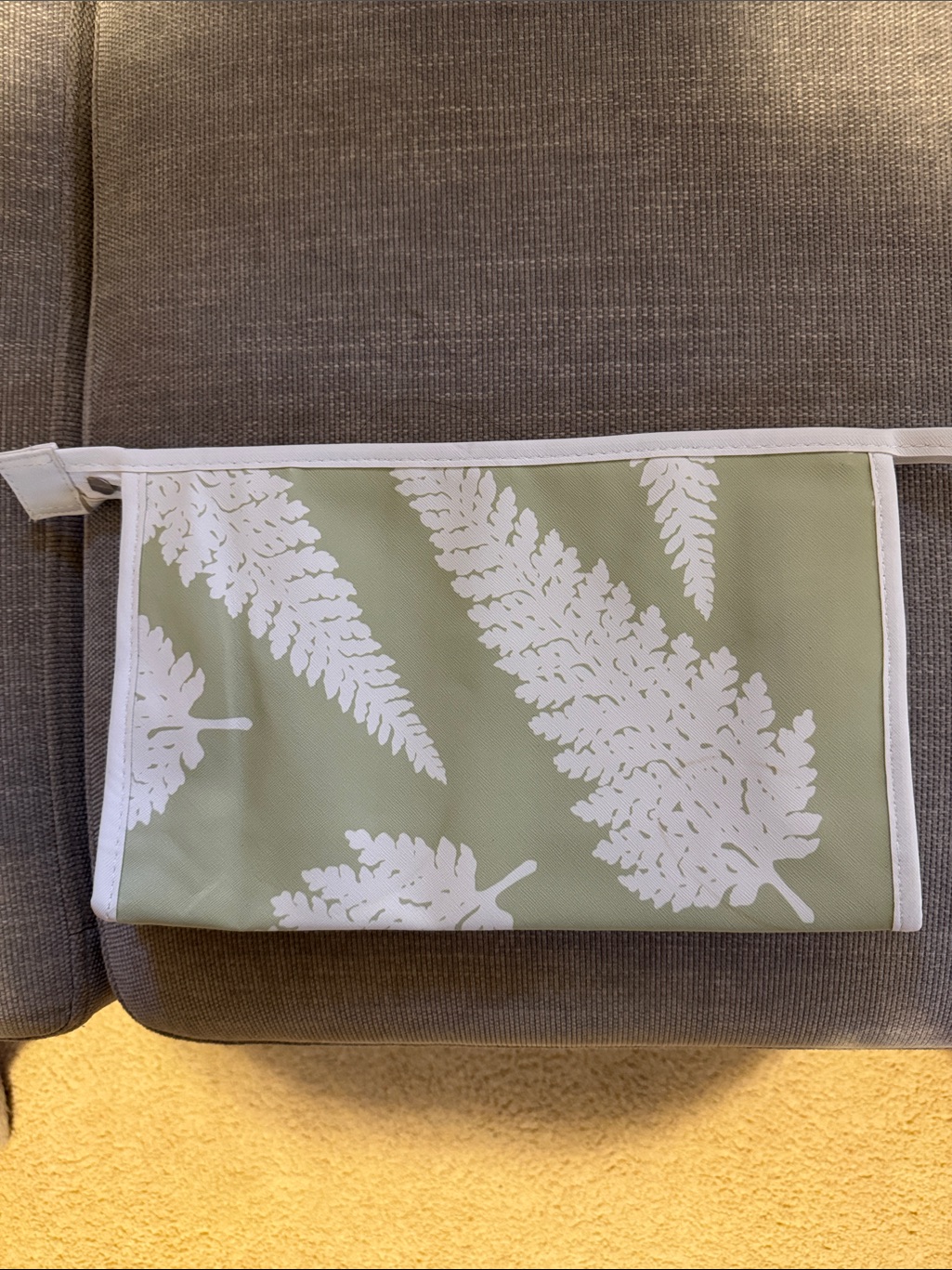 Fern Print Pouch In Sage And White Manaola